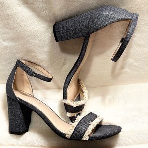 WOMENS SIZE 9.5 KELLY & KATIE DENIM PRINT BLOCK HEEL WITH FRINGE OPEN TOE SHOE